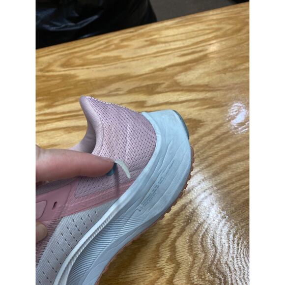 Nike Air Zoom Pegasus 38 Sneaker Women 8 White Pink Running Shoes CW7358-103 S25 - Picture 7 of 12